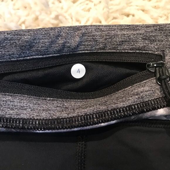 Lululemon Run: Inspire Crop Black 4 - Picture 7 of 8